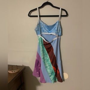 Size large 13 going on 30 dress